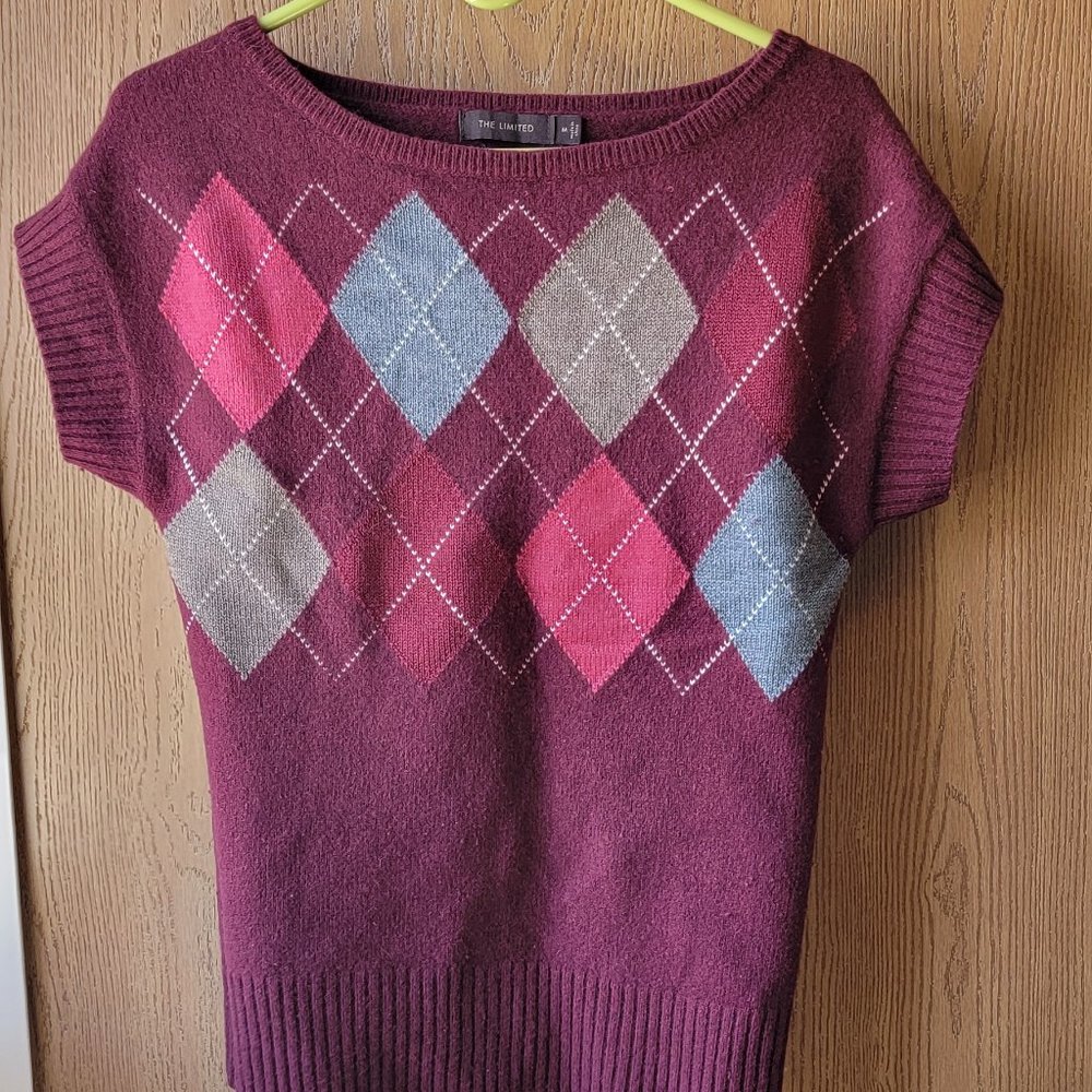 The Limited Short Sleeve Argyle Sweater Size S